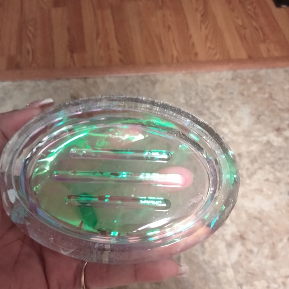 Iridescent Oval Bubble Soap Dish - Picture 2 of 3